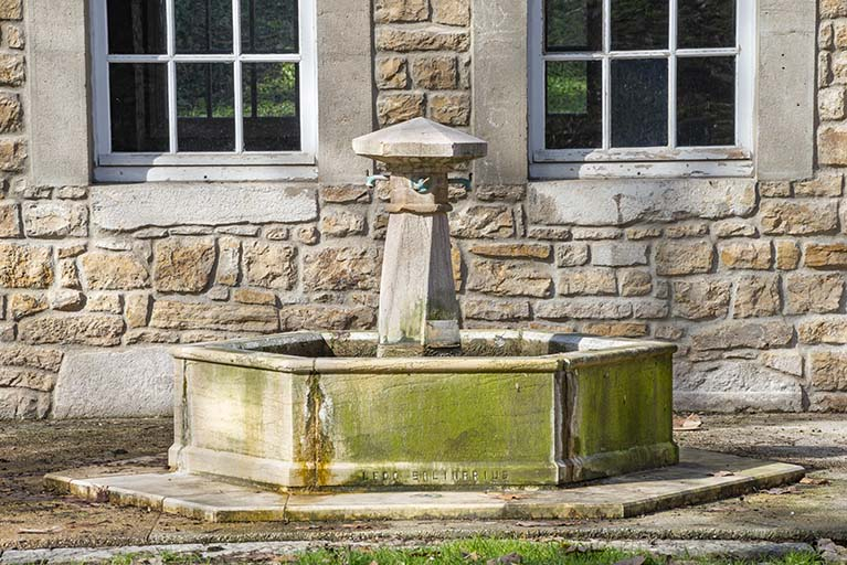 établissement thermal © Région Bourgogne-Franche-Comté, Inventaire du patrimoine  établissement thermal © Région Bourgogne-Franche-Comté, Inventaire du patrimoine