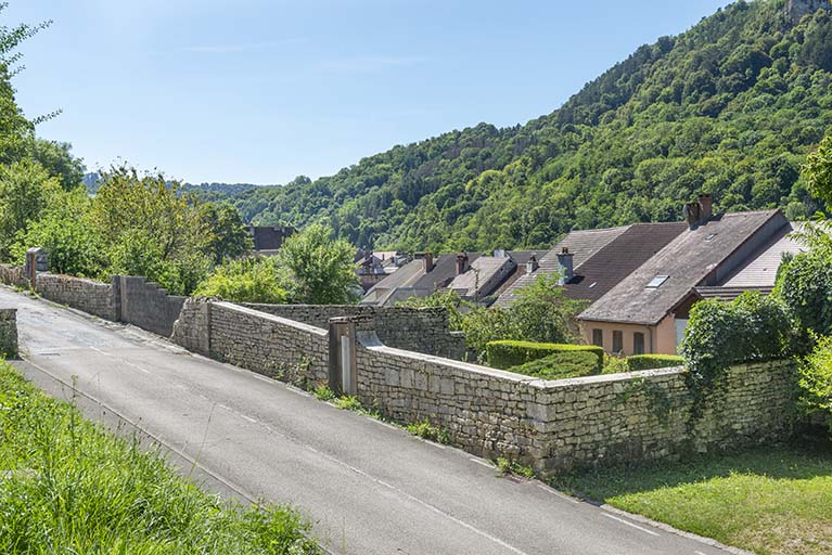  place forte enceinte © Région Bourgogne-Franche-Comté, Inventaire du patrimoine