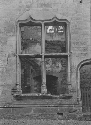  château fort © Région Bourgogne-Franche-Comté, Inventaire du patrimoine