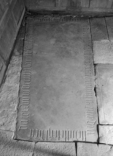  dalle funéraire © Région Bourgogne-Franche-Comté, Inventaire du patrimoine