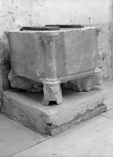 fonts baptismaux © Région Bourgogne-Franche-Comté, Inventaire du patrimoine