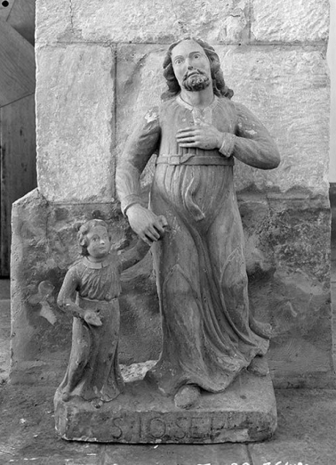 groupe sculpté © Région Bourgogne-Franche-Comté, Inventaire du patrimoine