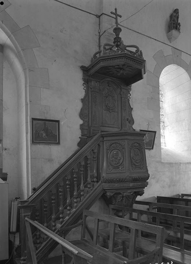 chaire à prêcher © Région Bourgogne-Franche-Comté, Inventaire du patrimoine chaire à prêcher © Région Bourgogne-Franche-Comté, Inventaire du patrimoine