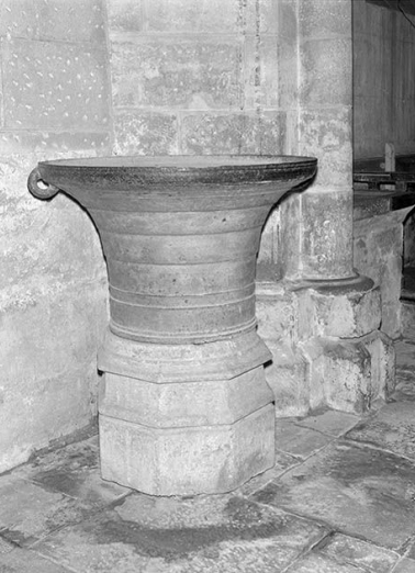  bénitier © Région Bourgogne-Franche-Comté, Inventaire du patrimoine