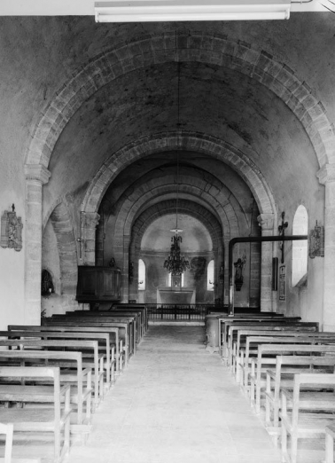 La nef et le choeur depuis l'entrée. © Région Bourgogne-Franche-Comté, Inventaire du patrimoine