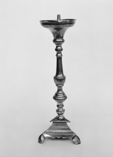 Vue d'un chandelier. © Région Bourgogne-Franche-Comté, Inventaire du patrimoine