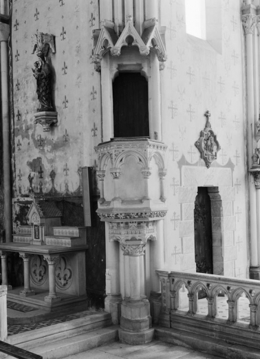 Vue d'ensemble de la chaire à prêcher. © Région Bourgogne-Franche-Comté, Inventaire du patrimoine