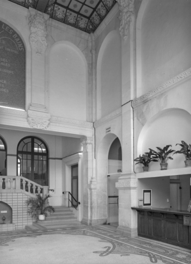 Hall d'entrée. © Région Bourgogne-Franche-Comté, Inventaire du patrimoine Hall d'entrée. © Région Bourgogne-Franche-Comté, Inventaire du patrimoine