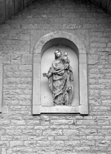 Statue dans une niche. © Région Bourgogne-Franche-Comté, Inventaire du patrimoine