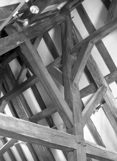 Charpente du niveau supérieur du comble. © Région Bourgogne-Franche-Comté, Inventaire du patrimoine