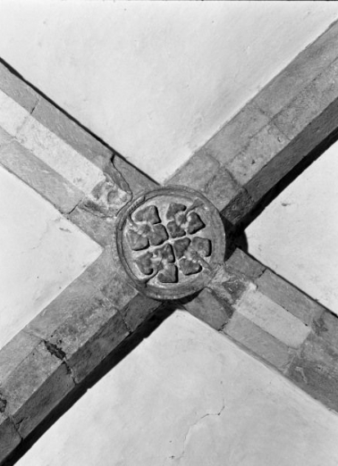 Bas-côté gauche, 1ere clef de voûte © Région Bourgogne-Franche-Comté, Inventaire du patrimoine