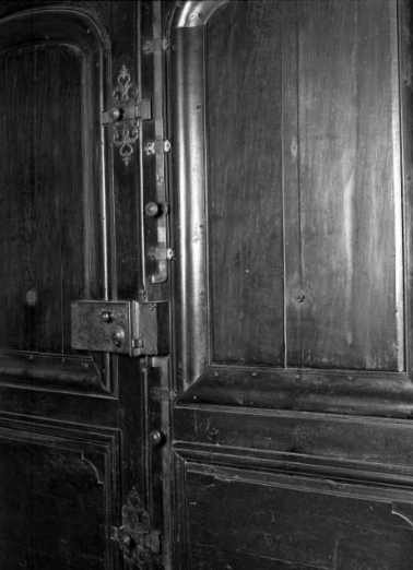 Chapelle, porte d'entrée, détail des serrures intérieures © Région Bourgogne-Franche-Comté, Inventaire du patrimoine