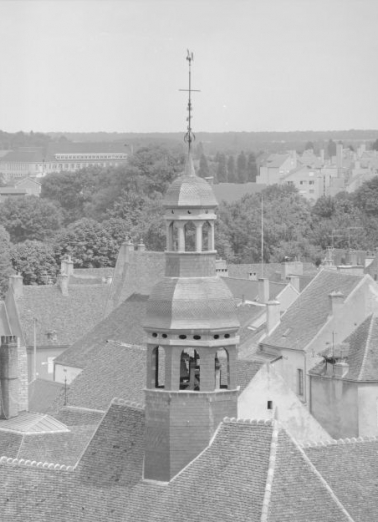 Vue du clocher depuis le beffroi. © Région Bourgogne-Franche-Comté, Inventaire du patrimoine