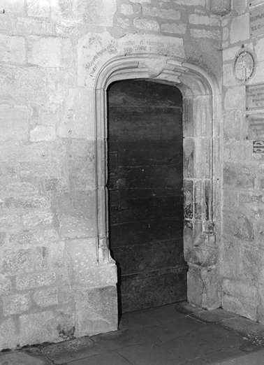 Choeur, porte de la sacristie. © Région Bourgogne-Franche-Comté, Inventaire du patrimoine