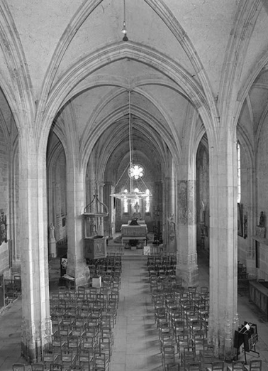 Vue intérieure prise de la tribune. © Région Bourgogne-Franche-Comté, Inventaire du patrimoine