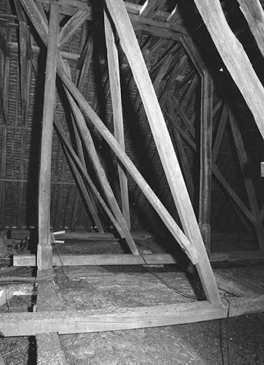 Comble de la nef : partie antérieure de la charpente. © Région Bourgogne-Franche-Comté, Inventaire du patrimoine
