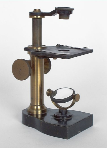  microscope © Région Bourgogne-Franche-Comté, Inventaire du patrimoine