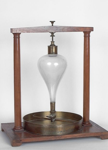  instrument de démonstration en dynamique des fluides © Région Bourgogne-Franche-Comté, Inventaire du patrimoine