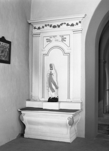 Autel-retable gauche. © Région Bourgogne-Franche-Comté, Inventaire du patrimoine