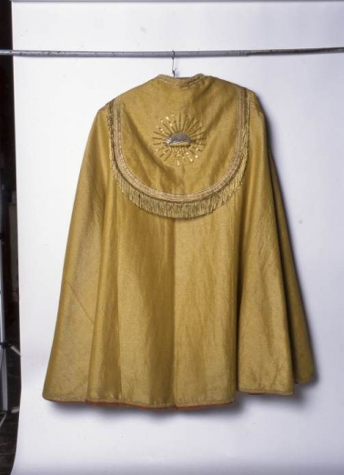 Chape dorée. © Région Bourgogne-Franche-Comté, Inventaire du patrimoine