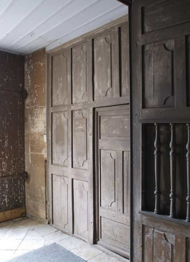 Chapelle : tambour sous la tribune, panneau latéral (à gauche en entrant dans la chapelle). © Région Bourgogne-Franche-Comté, Inventaire du patrimoine
