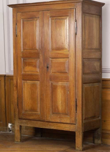 Deuxième armoire. © Région Bourgogne-Franche-Comté, Inventaire du patrimoine