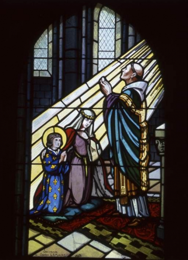 Baie 5 : Blanche de Castille et saint Louis enfant recevant la communion. © Région Bourgogne-Franche-Comté, Inventaire du patrimoine