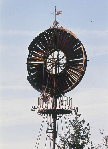 Détail de la partie supérieure. © Région Bourgogne-Franche-Comté, Inventaire du patrimoine