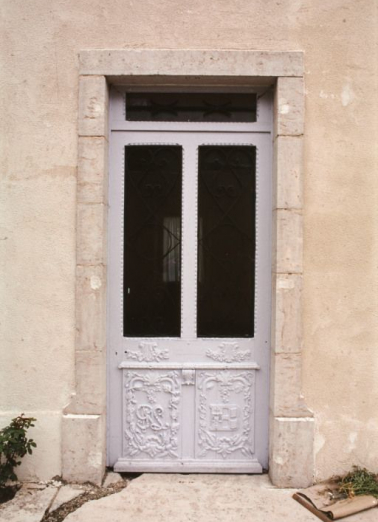 Porte d'entrée sur cour. © Région Bourgogne-Franche-Comté, Inventaire du patrimoine