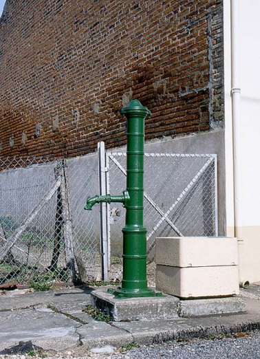 Fontaine rue du Sentier © Région Bourgogne-Franche-Comté, Inventaire du patrimoine