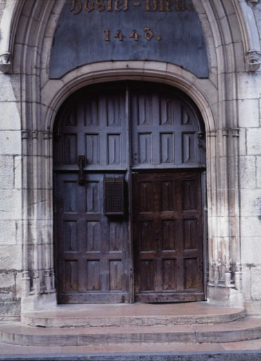 Porte d'entrée. © Région Bourgogne-Franche-Comté, Inventaire du patrimoine