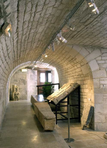 Ancien chauffoir et réserve, actuellement musée lapidaire. © Région Bourgogne-Franche-Comté, Inventaire du patrimoine