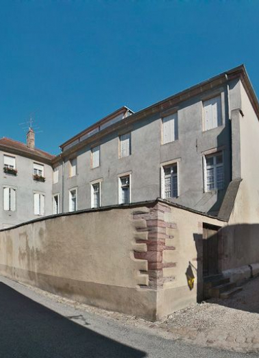 Façades sur cour des deux corps de bâtiment. © Région Bourgogne-Franche-Comté, Inventaire du patrimoine