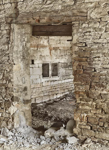 Ancienne chapelle : pièce donnant côté cour, vue depuis la pièce médiane. © Région Bourgogne-Franche-Comté, Inventaire du patrimoine
