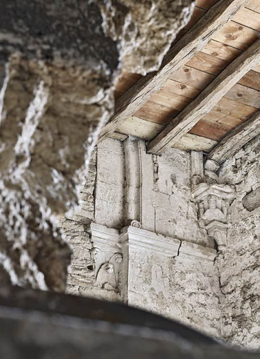 Ancienne chapelle : vue de la pièce médiane ; décor et maçonnerie. © Région Bourgogne-Franche-Comté, Inventaire du patrimoine