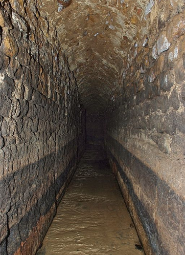 Vue de la deuxième galerie. © Région Bourgogne-Franche-Comté, Inventaire du patrimoine