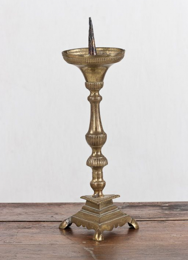 Vue d'ensemble d'un chandelier. © Région Bourgogne-Franche-Comté, Inventaire du patrimoine