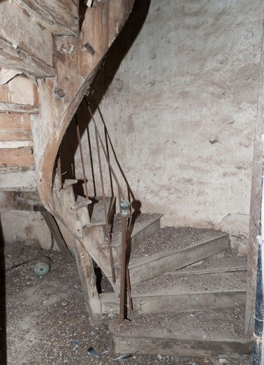 Clocher : escalier tournant menant au beffroi. © Région Bourgogne-Franche-Comté, Inventaire du patrimoine