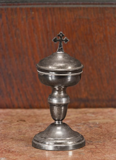 Ciboire-chrismatoire : vue d'ensemble. © Région Bourgogne-Franche-Comté, Inventaire du patrimoine