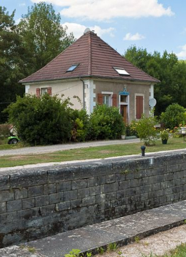 Vue d'ensemble du site d'écluse. © Région Bourgogne-Franche-Comté, Inventaire du patrimoine