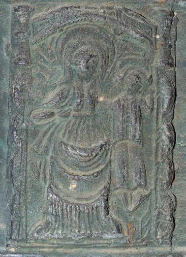 Détail du décor : Vierge à l'enfant. © Région Bourgogne-Franche-Comté, Inventaire du patrimoine