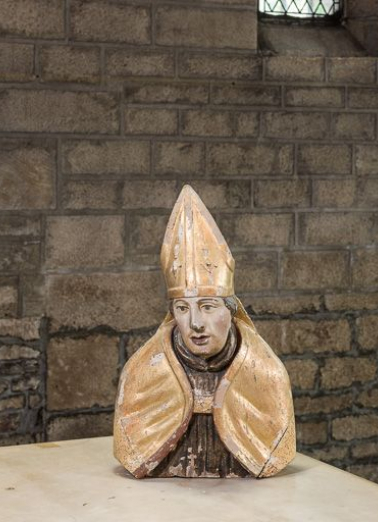 Buste-reliquaire à l'effigie d'un évêque : vue d'ensemble. © Région Bourgogne-Franche-Comté, Inventaire du patrimoine