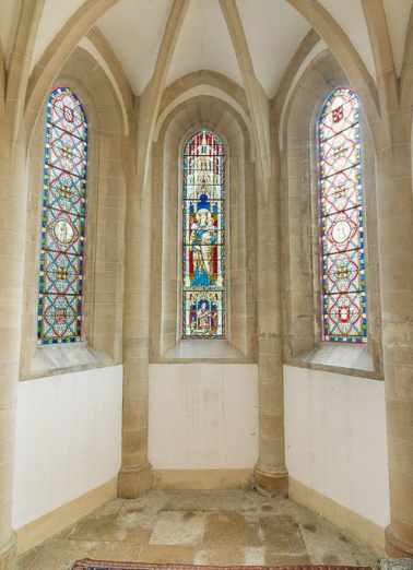 Vue d'ensemble des trois verrières du choeur. © Région Bourgogne-Franche-Comté, Inventaire du patrimoine