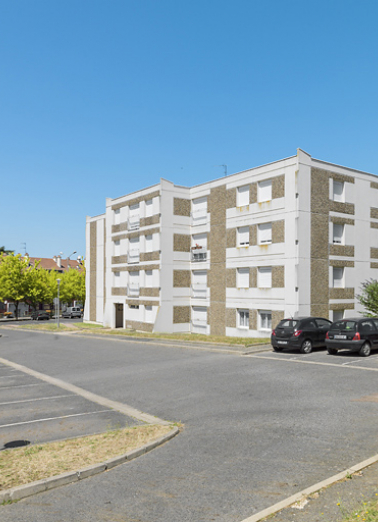 Bâtiment 26, façades antérieure et latérale. © Région Bourgogne-Franche-Comté, Inventaire du patrimoine