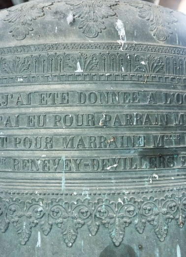 Détail de l'inscription. © Région Bourgogne-Franche-Comté, Inventaire du patrimoine