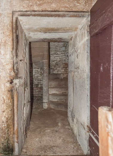 Départ d'escalier de la tourelle du clocher. © Région Bourgogne-Franche-Comté, Inventaire du patrimoine
