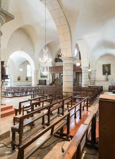 Bancs de la nef et de la chapelle nord. © Région Bourgogne-Franche-Comté, Inventaire du patrimoine