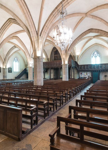 Vue d'ensemble des trois vaisseaux depuis la chapelle du bas côté gauche. © Région Bourgogne-Franche-Comté, Inventaire du patrimoine