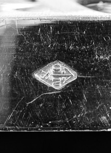 Détail du poinçon. © Région Bourgogne-Franche-Comté, Inventaire du patrimoine