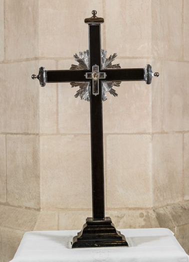 Croix-reliquaire de la Vraie Croix. © Région Bourgogne-Franche-Comté, Inventaire du patrimoine